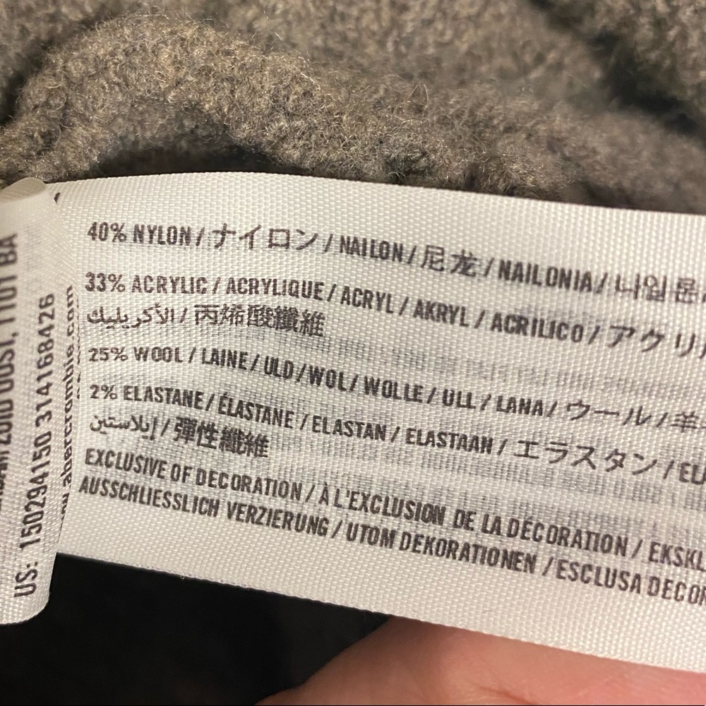 Sweater - Picture 5 of 5
